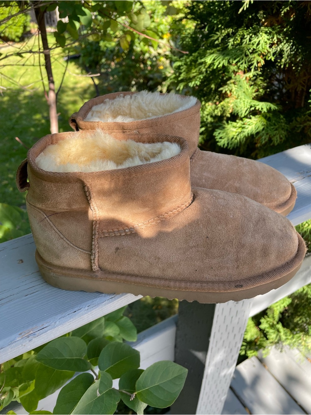 Ugg Classic Mini Boots kids size 4 chestnut